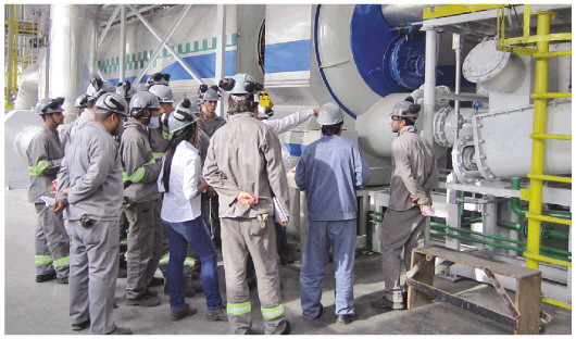 恒譽(yù)環(huán)保在巴西為廢輪胎熱解項(xiàng)目客戶開展培訓(xùn)